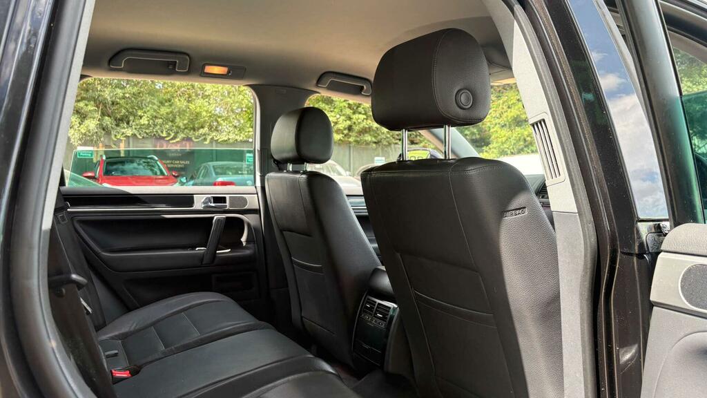 Volkswagen Touareg Altitude Blue #9