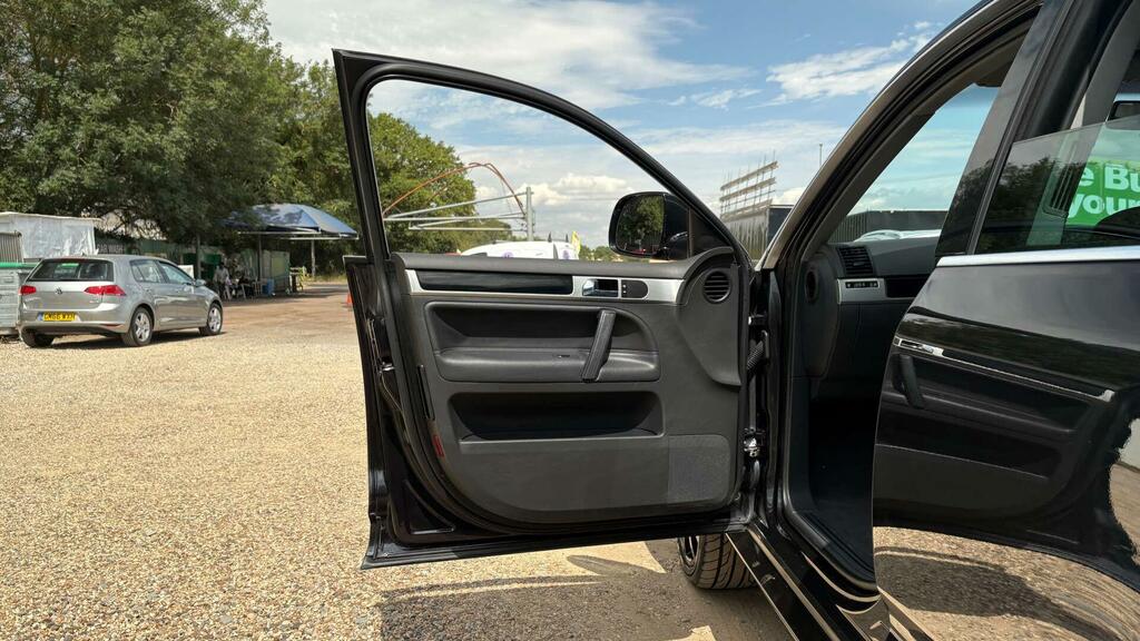 Volkswagen Touareg Altitude Blue #34
