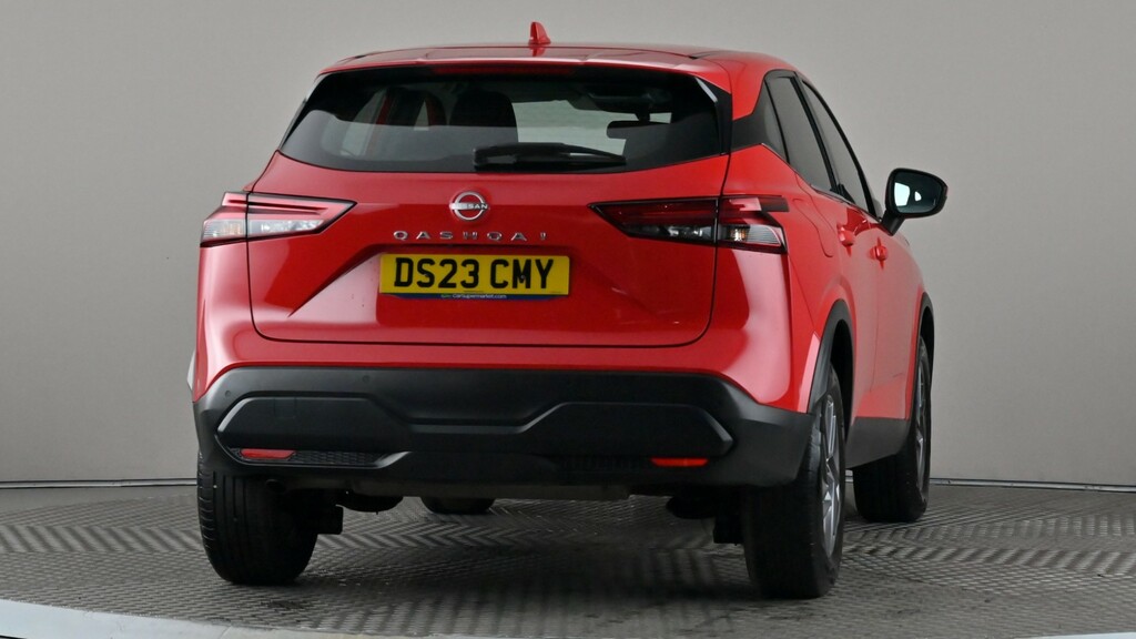 Nissan Qashqai 1.3 Dig-t Mh Acenta Premium DS23CMY Red #5