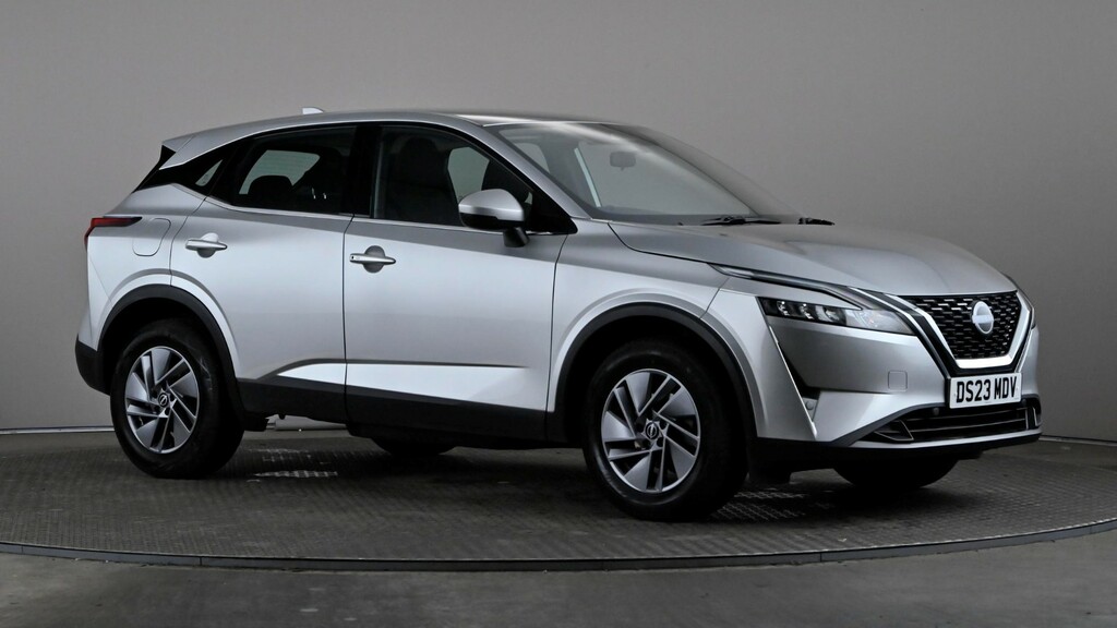 Nissan Qashqai 1.3 Dig-t Mh 158 Acenta Premium Xtronic Silver