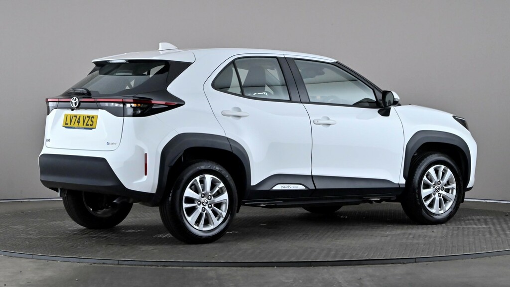 Toyota Yaris Cross 1.5 Hybrid Icon Cvt LV74VZS White #6