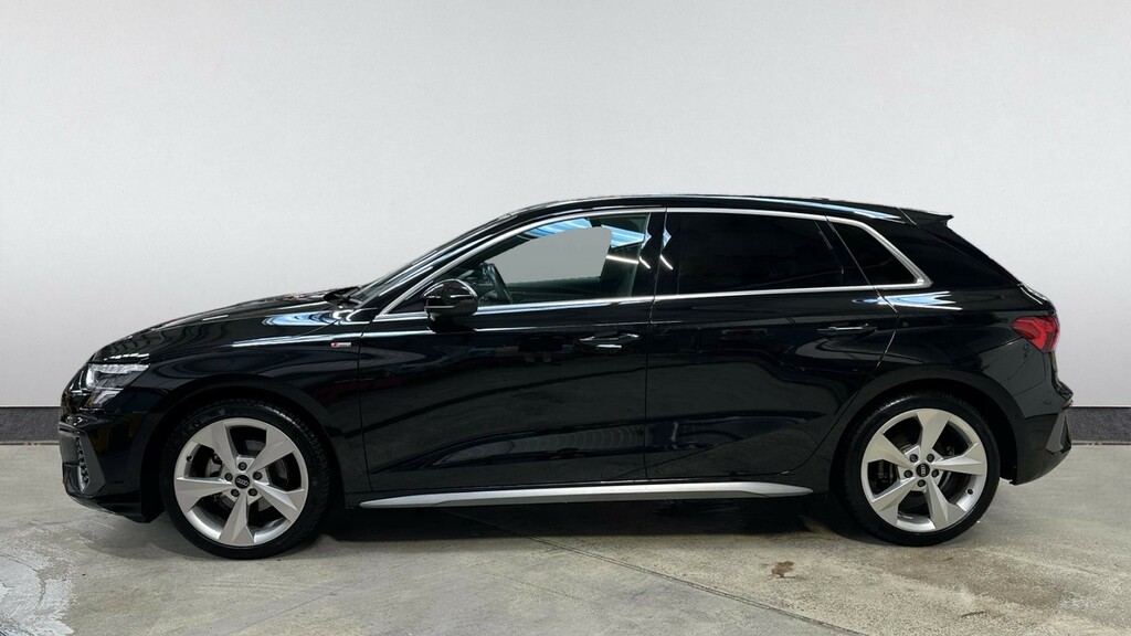Audi A3 35 Tfsi S Line S Tronic HG73LWZ Black #3