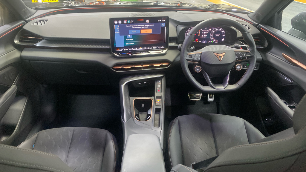 Cupra Terramar 1.5 Ehybrid 204 V2 Dsg YS75AZV Black #6