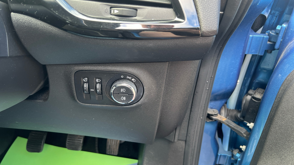 Vauxhall Corsa 1.4I Ecotec Energy Hatchback Eur Grey #12