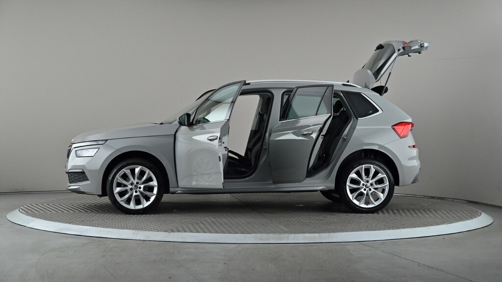 Skoda Kamiq 1.0 Tsi 110 Se Dsg Blue #9