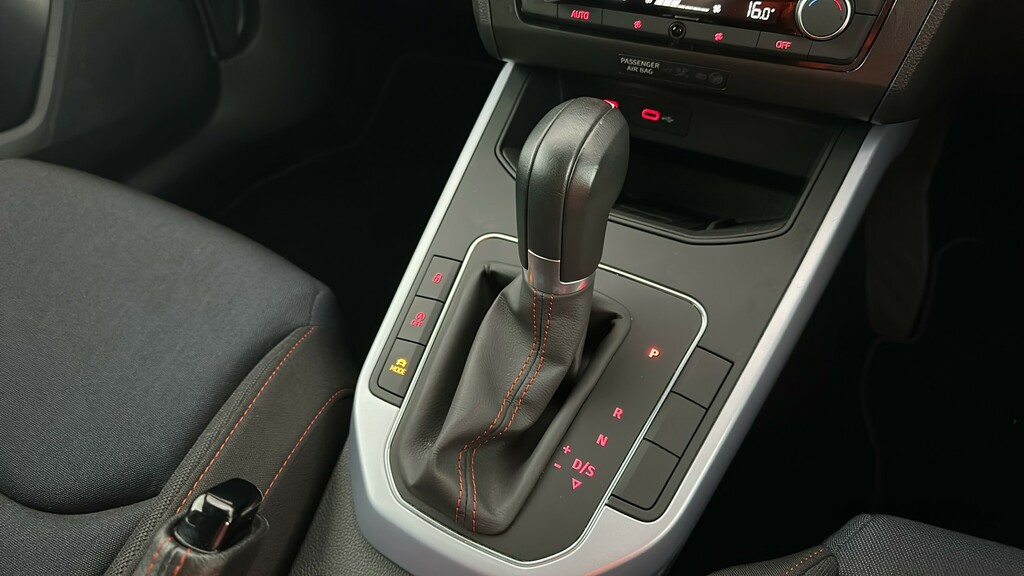Seat Arona 1.5 Tsi 150 Fr Sport Dsg Black #28
