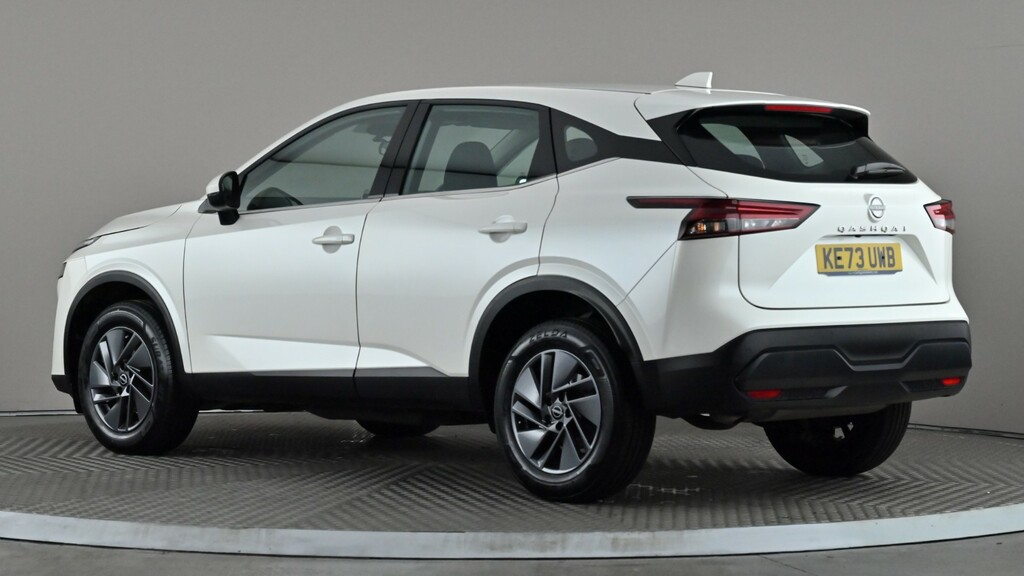 Nissan Qashqai 1.3 Dig-t Mh 158 Acenta Premium Xtronic White #4