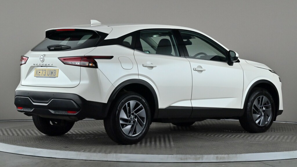 Nissan Qashqai 1.3 Dig-t Mh 158 Acenta Premium Xtronic White #6