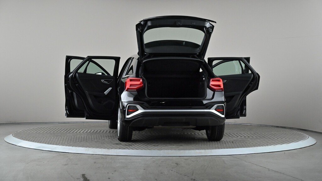 Audi Q2 2.0 Tdi 35 Black Edition S Tronic Quattro Euro 6 Black #11