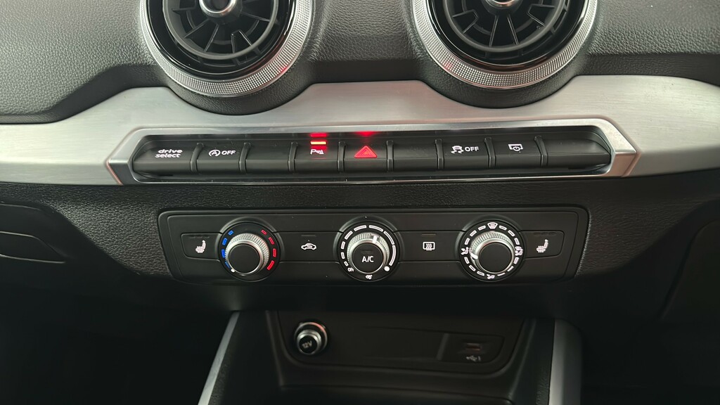 Audi Q2 2.0 Tdi 35 Black Edition S Tronic Quattro Euro 6 Black #27