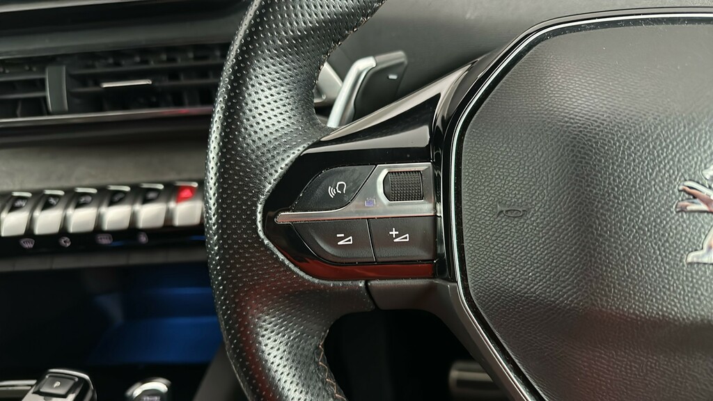 Peugeot 5008 1.2 Puretech Allure Eat8 #31