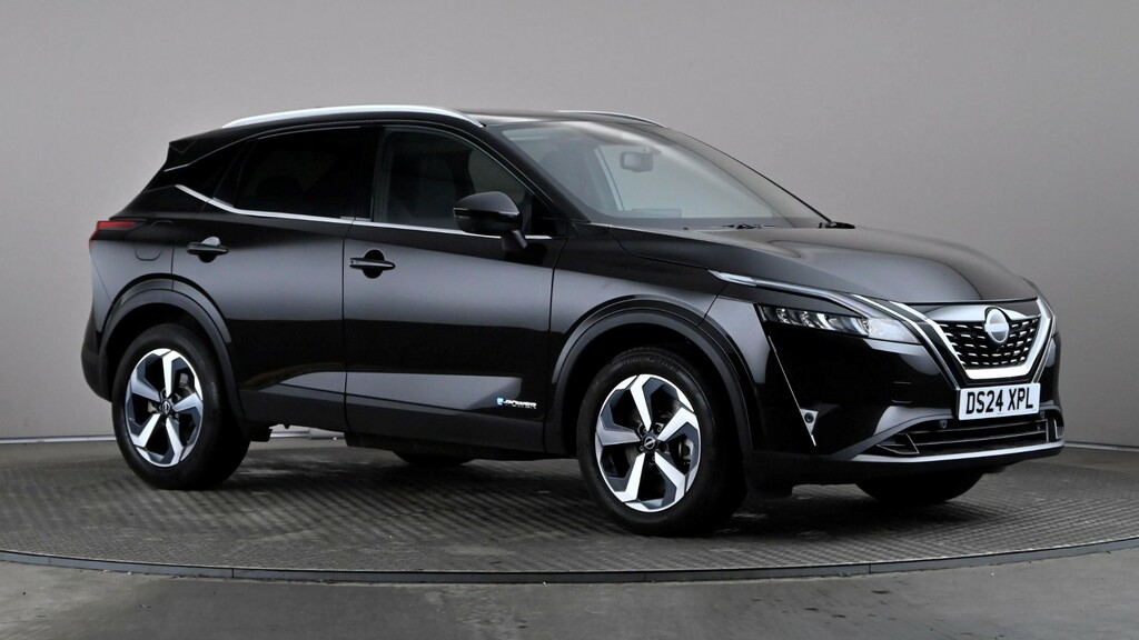 Nissan Qashqai 1.5 E-power N-connecta Glass Roof Black