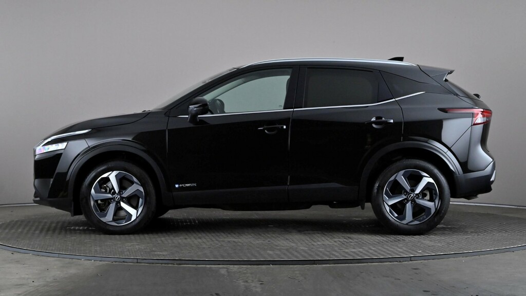 Nissan Qashqai 1.5 E-power N-connecta Glass Roof Black #3