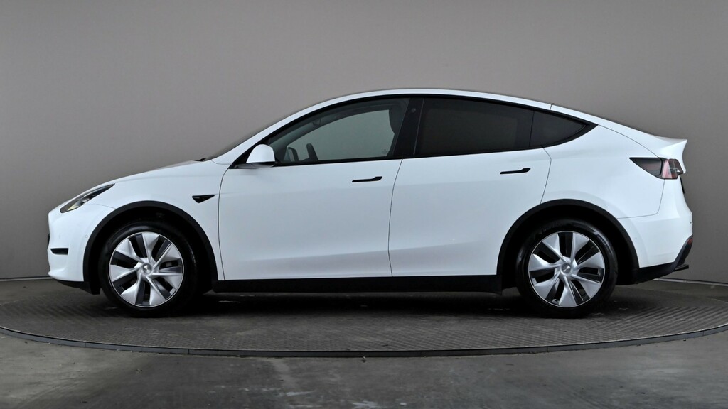 Tesla Model Y Long Range Awd AJ22GBE White #3