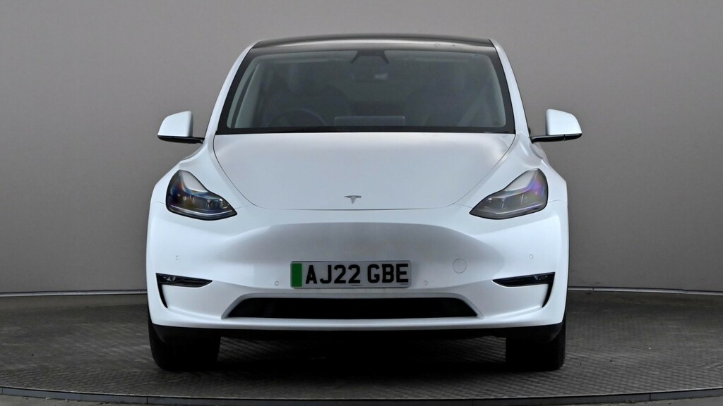 Tesla Model Y Long Range Awd AJ22GBE White #2