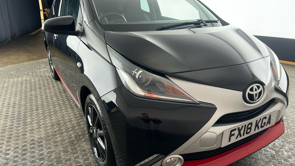 Toyota Aygo Hatchback 1.0 Vvt-i X-play 201818 Red #20