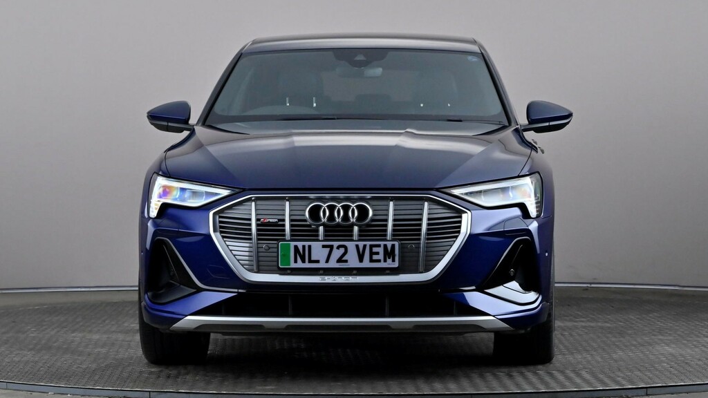 Audi E-tron 300Kw 55 Quattro 95Kwh S Line Blue #2