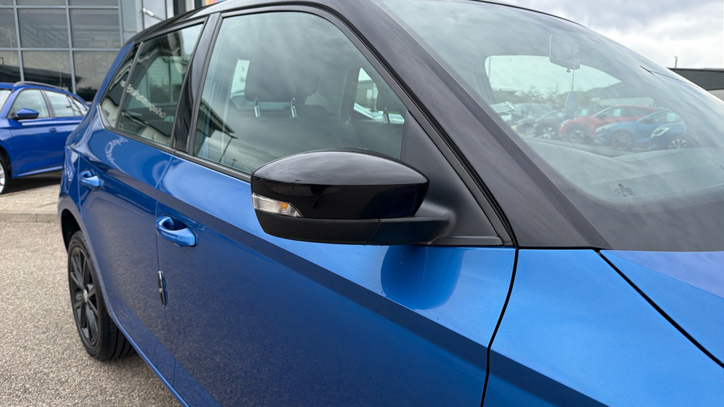 Skoda Fabia Estate 1.0 Tsi Monte Carlo 201818 Blue #10