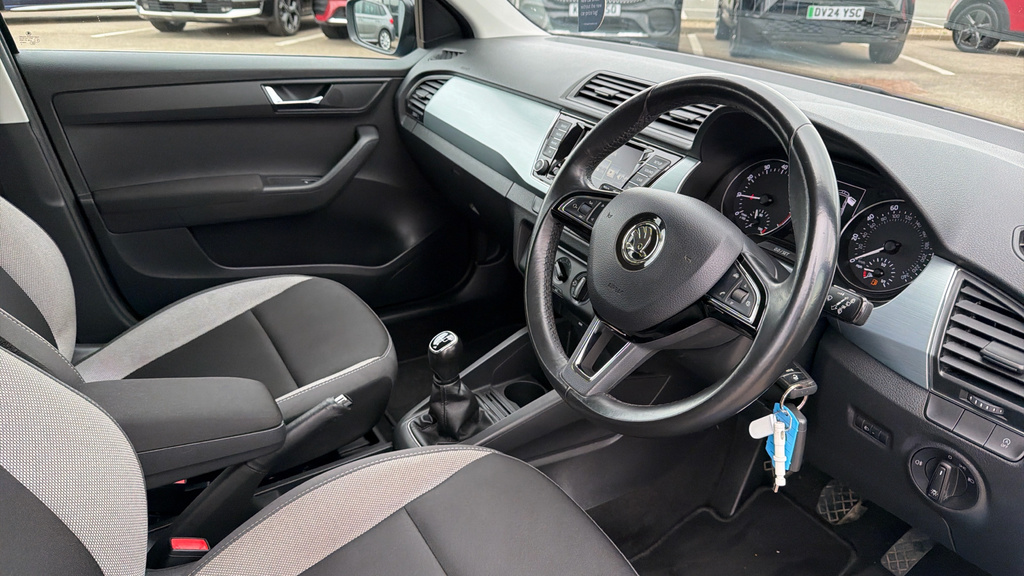 Skoda Fabia Estate 1.0 Tsi Monte Carlo 201818 Blue #24