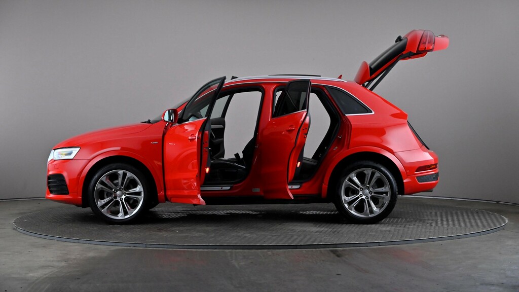 Audi Q3 2.0 Tdi Se Panroof Nav 35 Tax Ulez H Black #9