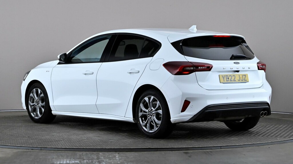 Ford Focus 1.0 Ecoboost 125 St-line Edition YB22JJZ White #4