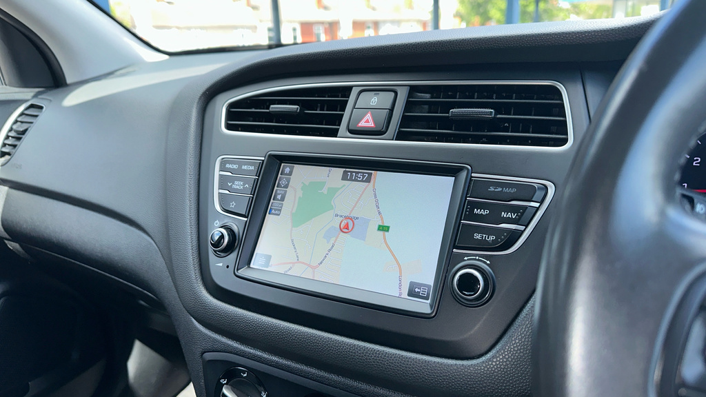Hyundai I20 1.0 T-gdi Se Isg 100Ps Red #10