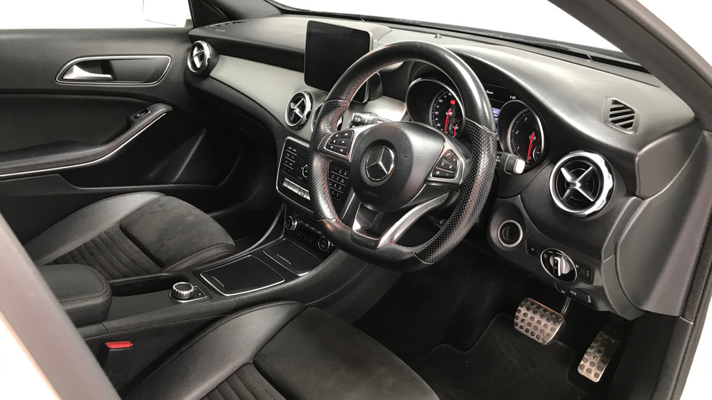 Mercedes-Benz GLA Class 1.6 Gla200 Sport Suv Euro 6 Ss Grey #13