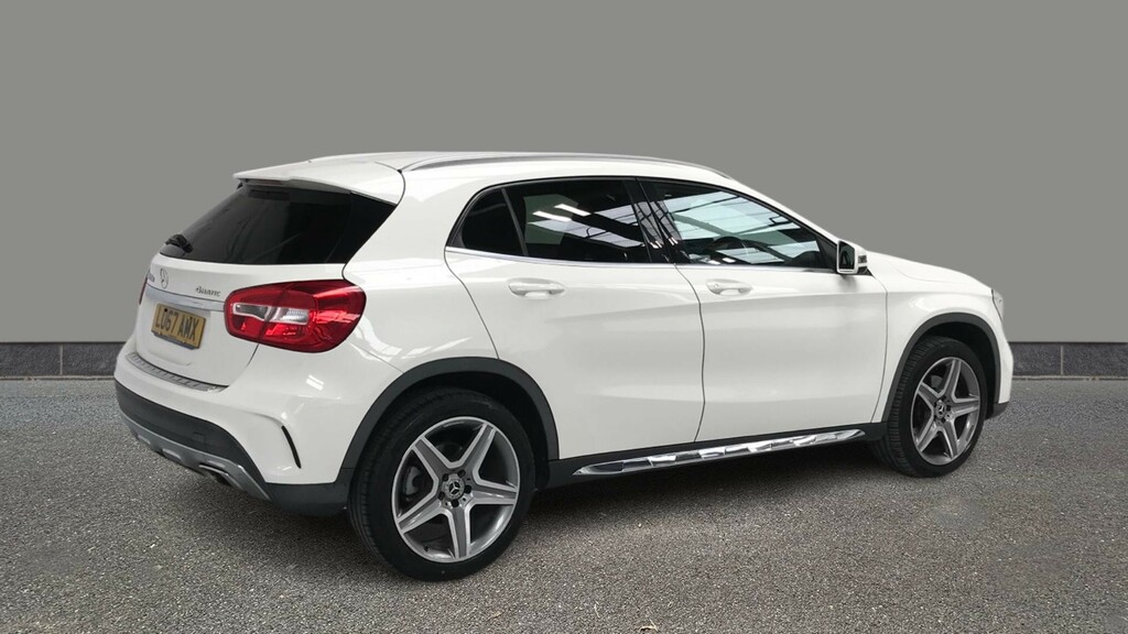 Mercedes-Benz GLA Class Gla 220D 4Matic Amg Line White #6
