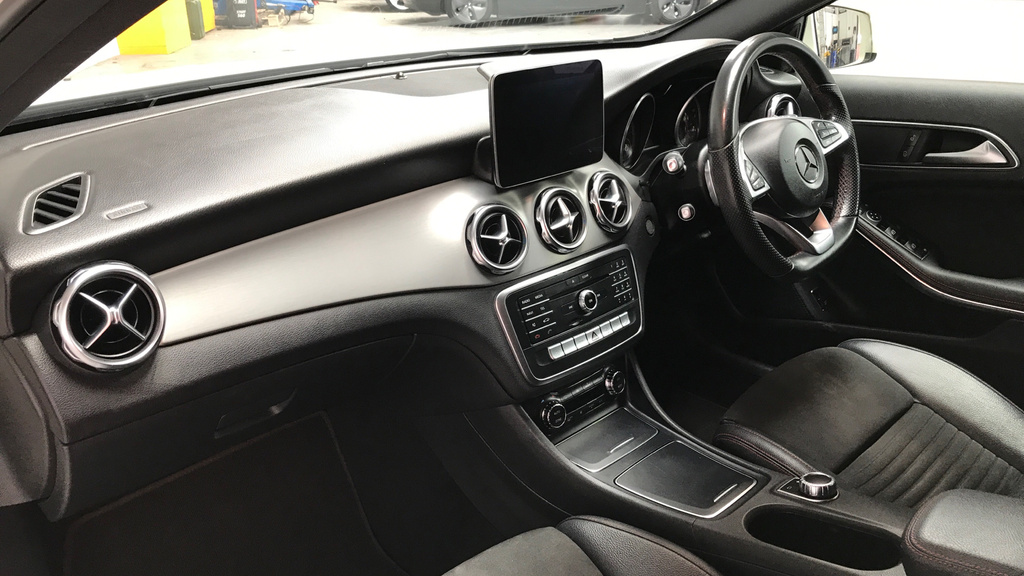 Mercedes-Benz GLA Class 1.6 Gla200 Sport Suv Euro 6 Ss Grey #22