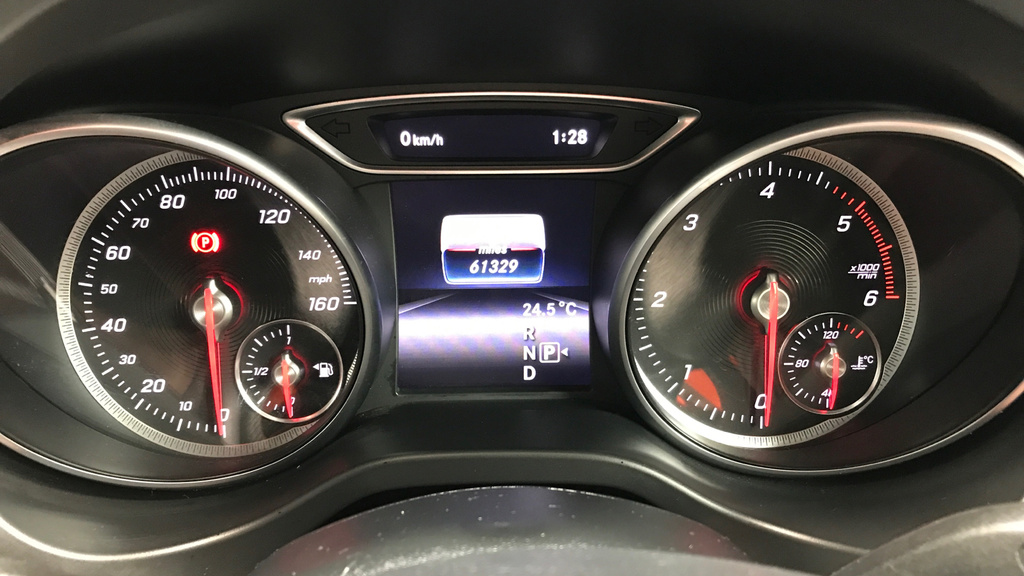 Mercedes-Benz GLA Class 1.6 Gla200 Sport Suv Euro 6 Ss Grey #31