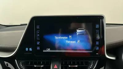 Toyota C-Hr 1.8 Hybrid Icon Cvt #26