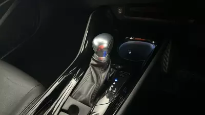 Toyota C-Hr 1.8 Hybrid Icon Cvt #27