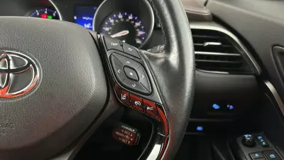 Toyota C-Hr 1.8 Hybrid Icon Cvt #31