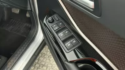 Toyota C-Hr 1.8 Hybrid Icon Cvt #34