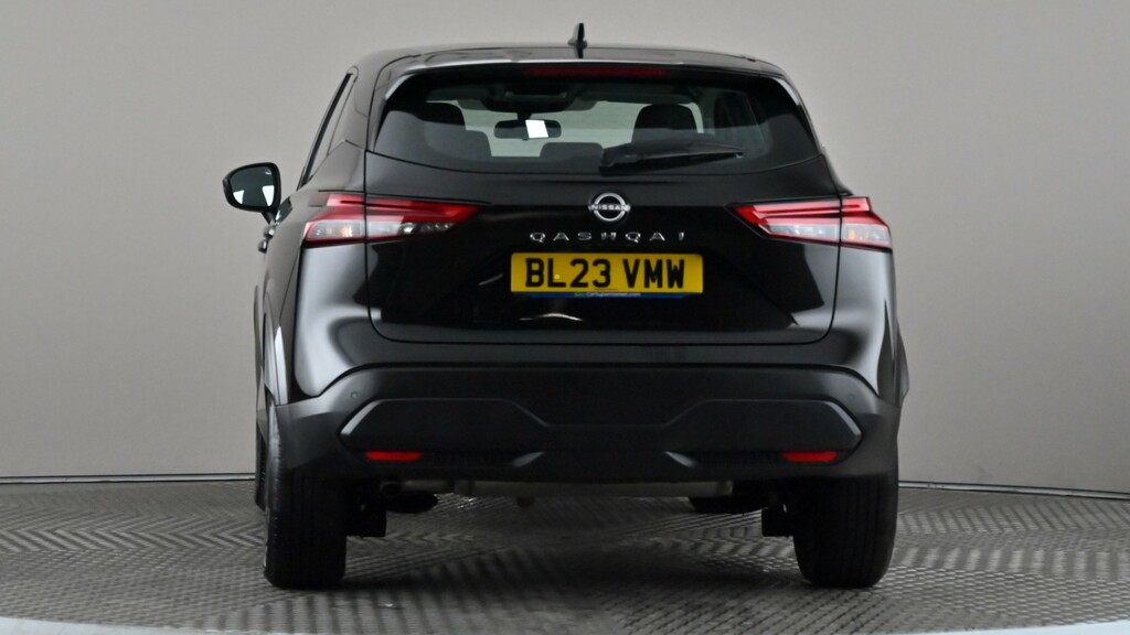 Nissan Qashqai 1.3 Dig-t Mh Acenta Premium Black #5