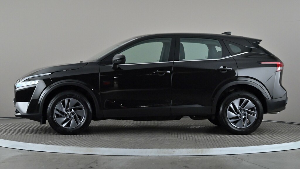 Nissan Qashqai 1.3 Dig-t Mh Acenta Premium Black #3