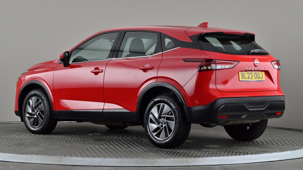 Nissan Qashqai 1.3 Dig-t Mh 158 Acenta Premium Xtronic BL23OUJ Red #4