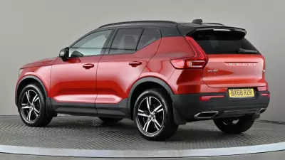 Volvo XC40 1.5 T3 Momentum Pro Suv Ss Blue #4