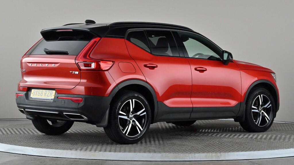 Volvo XC40 1.5 T3 R Design Red #6