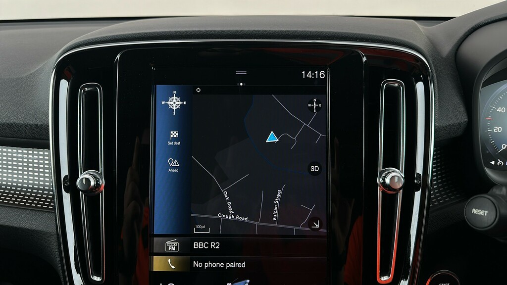 Volvo XC40 D3 Momentum Led, Rear Park Assist, Cruise White #33