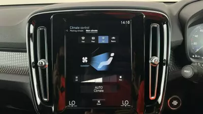 Volvo XC40 1.5 T3 Momentum Pro Suv Ss Blue #25