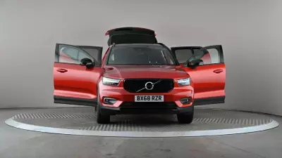 Volvo XC40 1.5 T3 Momentum Pro Suv Ss Blue #8