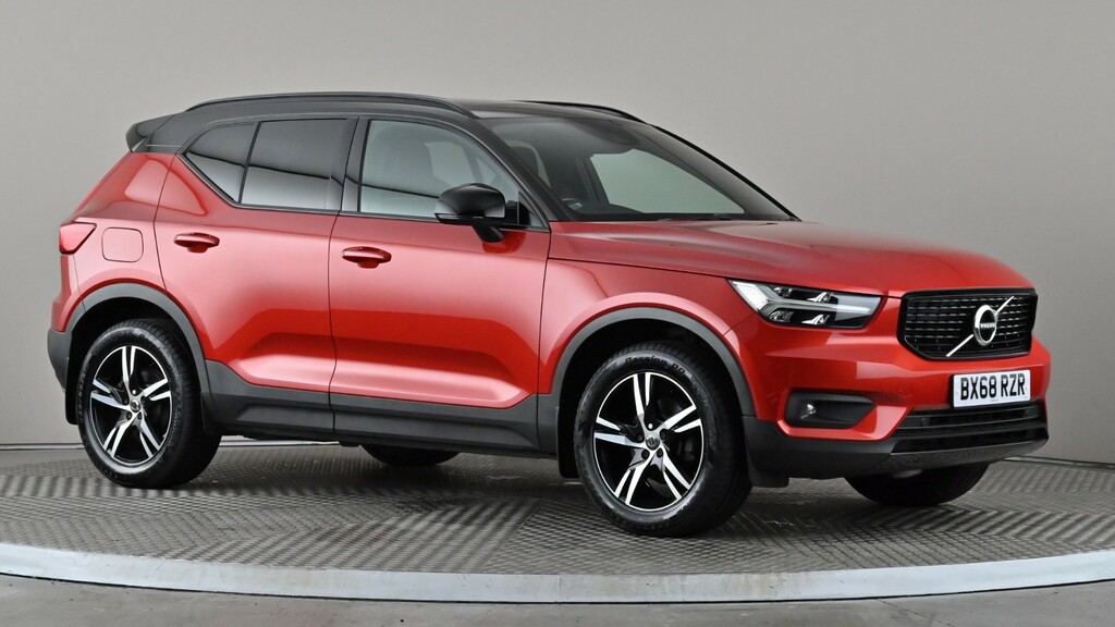 Volvo XC40 1.5 T3 R Design Red