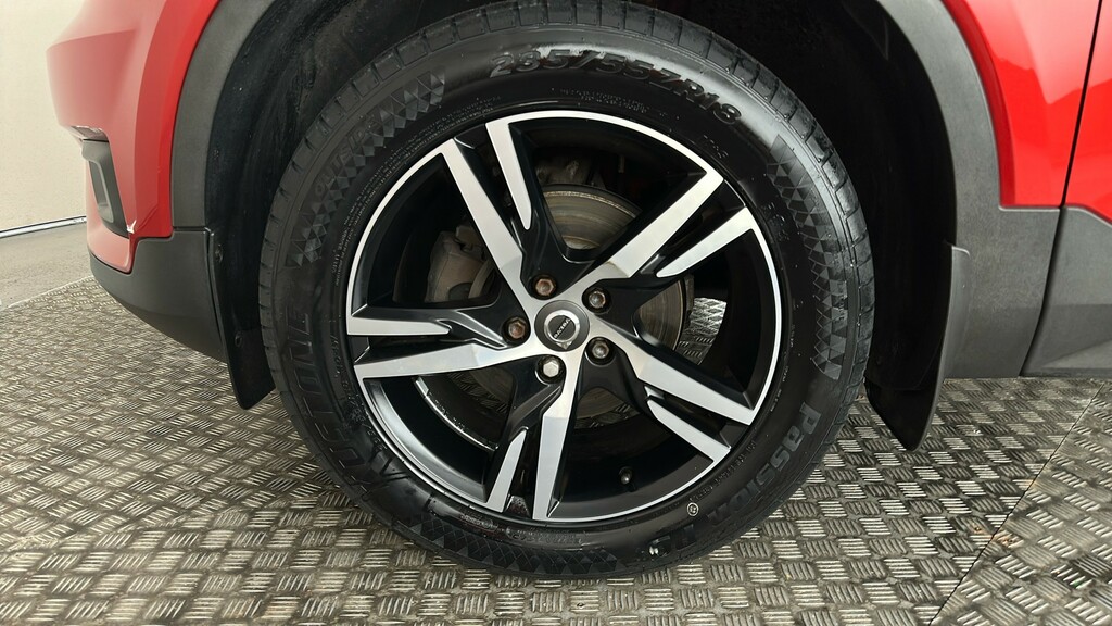 Volvo XC40 D3 Momentum Led, Rear Park Assist, Cruise White #19