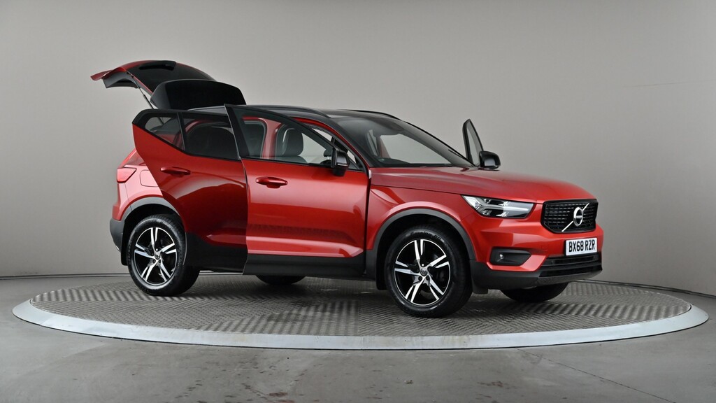 Volvo XC40 D3 Momentum Led, Rear Park Assist, Cruise White #7