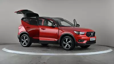 Volvo XC40 1.5 T3 Momentum Pro Suv Ss Blue #7