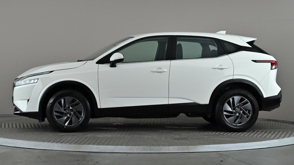Nissan Qashqai 1.3 Dig-t Mh 158 Acenta Premium Xtronic White #3