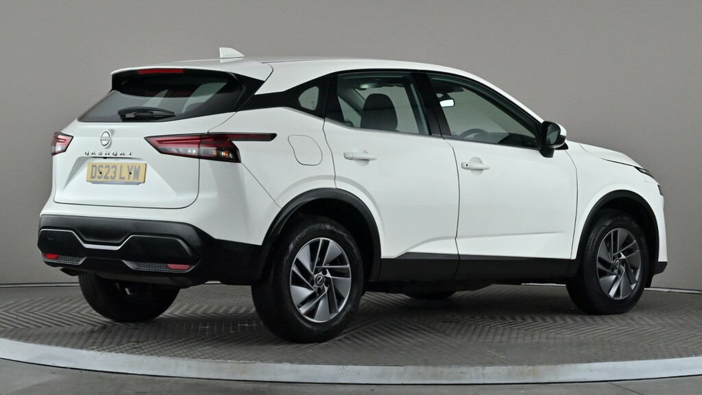 Nissan Qashqai 1.3 Dig-t Mh 158 Acenta Premium Xtronic White #6