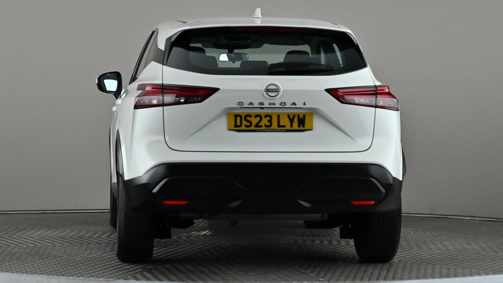 Nissan Qashqai 1.3 Dig-t Mh 158 Acenta Premium Xtronic White #5