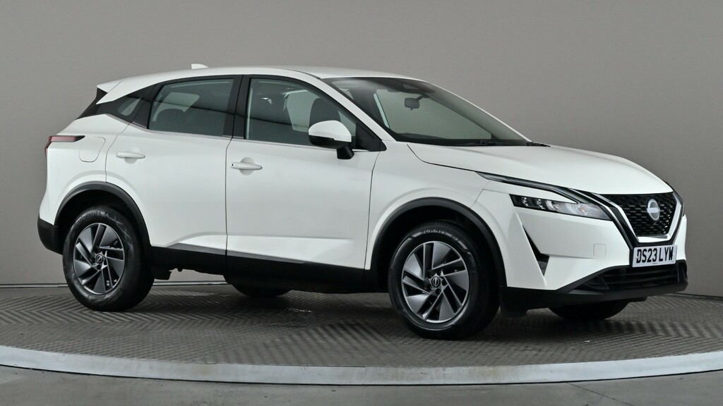 Nissan Qashqai 1.3 Dig-t Mh 158 Acenta Premium Xtronic White